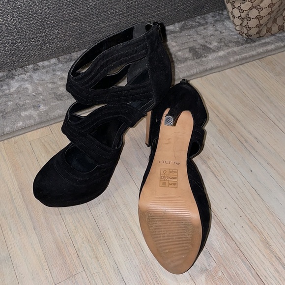 Also high heels - Picture 3 of 3